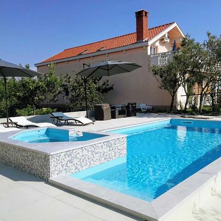 Villa Flora Maris Apartments Privlaka  Exterior photo