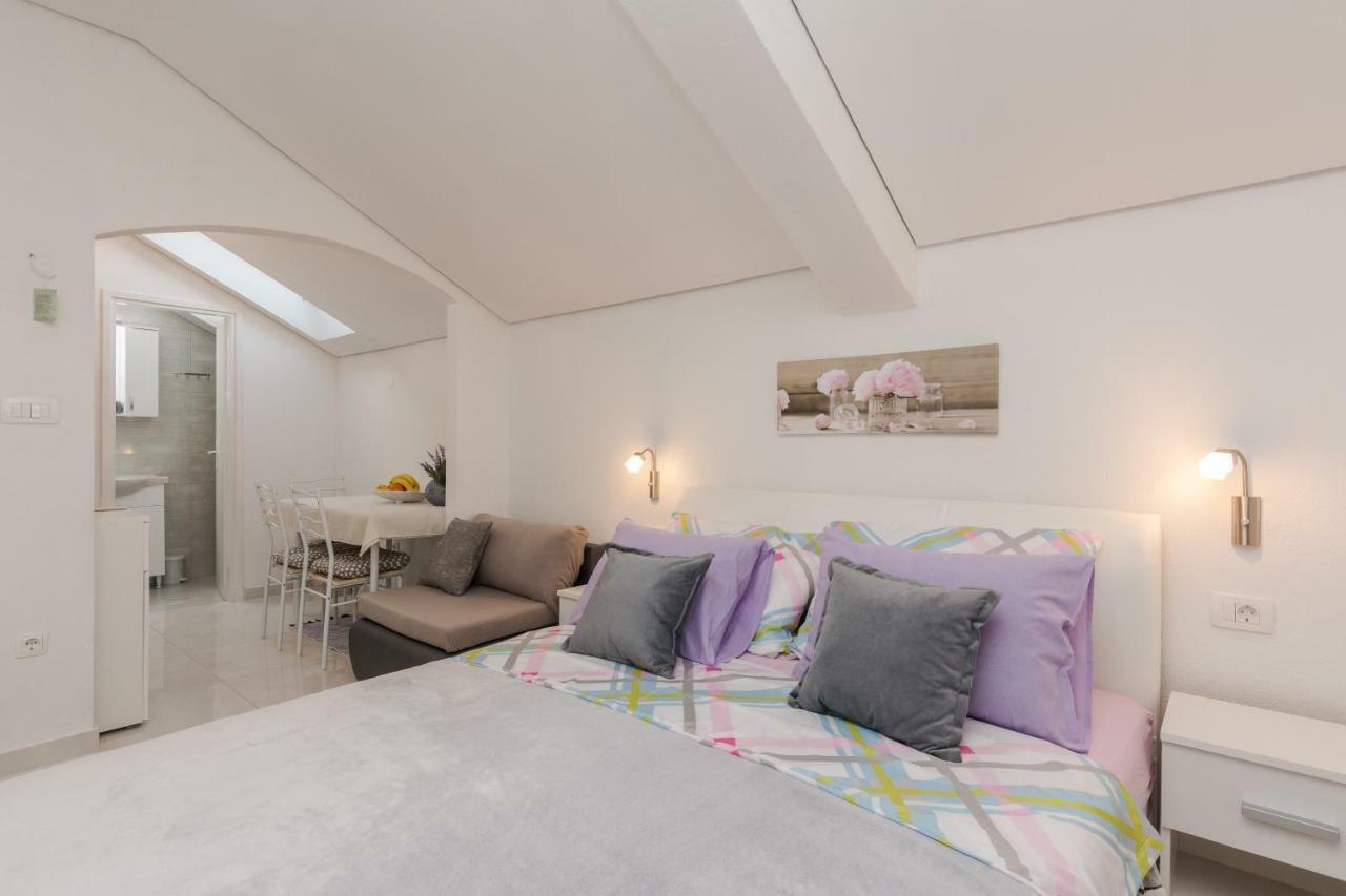Villa Flora Maris Apartments Privlaka  Room photo